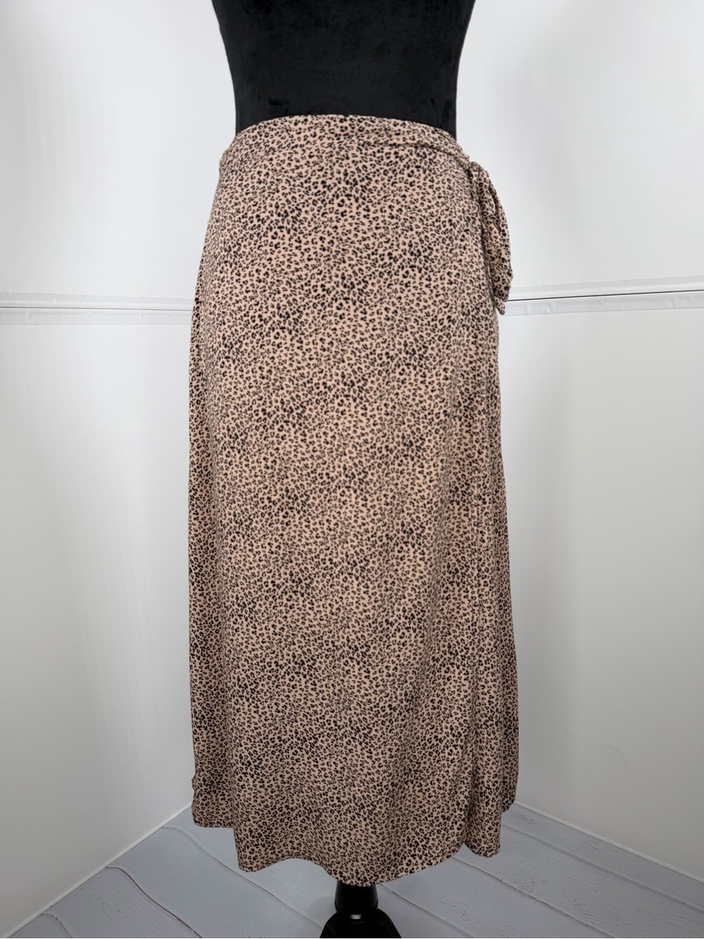 Urban Romantics Leopard Print Wrap Midi Skirt Animal Print Size Small
